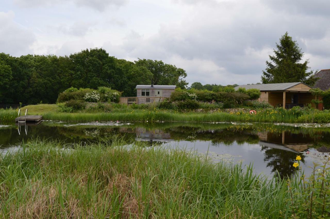Rose Shepherds Hut Badlesmere Экстерьер фото